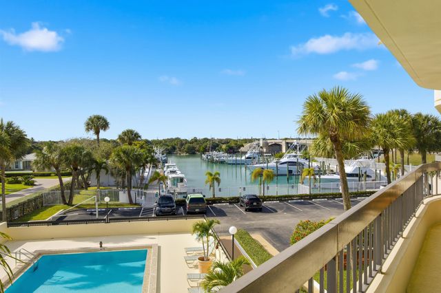 50 Beach Road 203, Tequesta, FL 33469