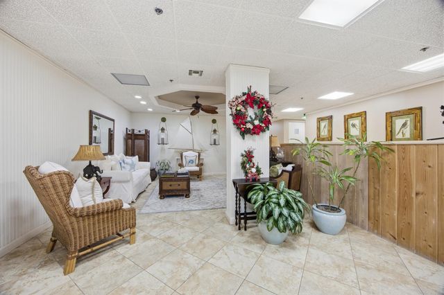 50 Beach Road 203, Tequesta, FL 33469