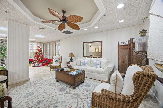 50 Beach Road 203, Tequesta, FL 33469