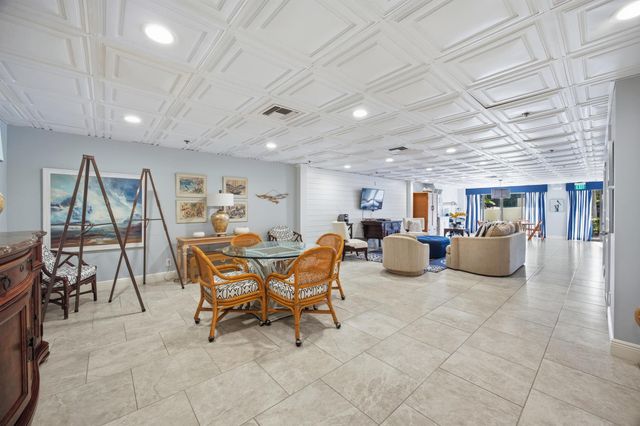 50 Beach Road 203, Tequesta, FL 33469