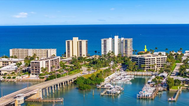 50 Beach Road 203, Tequesta, FL 33469