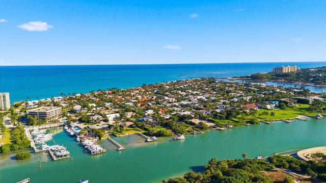 50 Beach Road 203, Tequesta, FL 33469