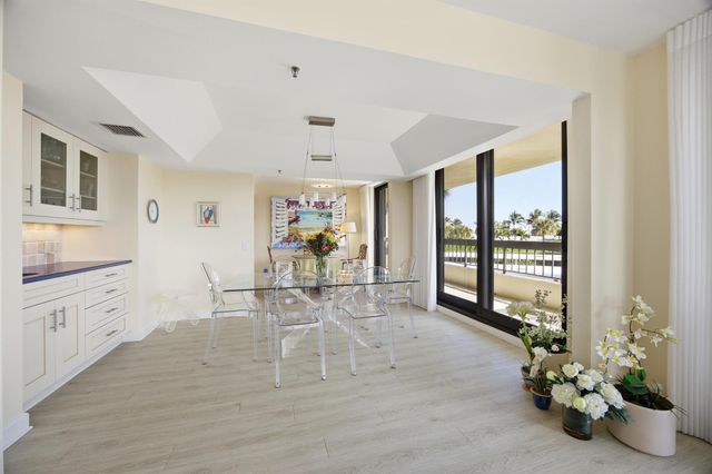 50 Beach Road 203, Tequesta, FL 33469