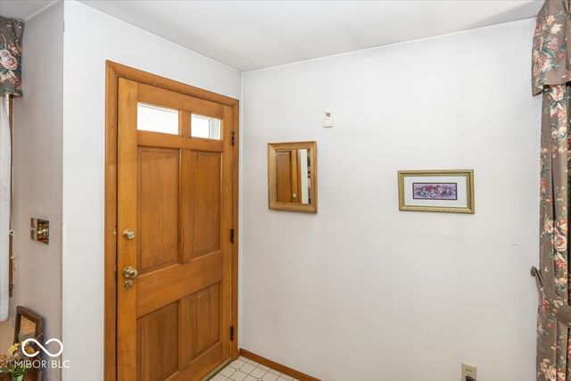 7838 W US Highway 52, New Palestine, IN 46163