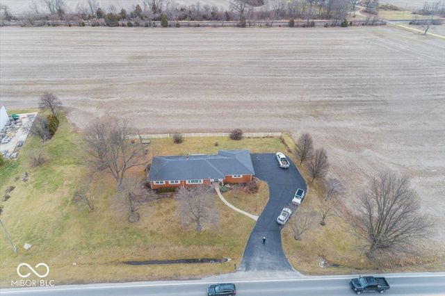 7838 W US Highway 52, New Palestine, IN 46163