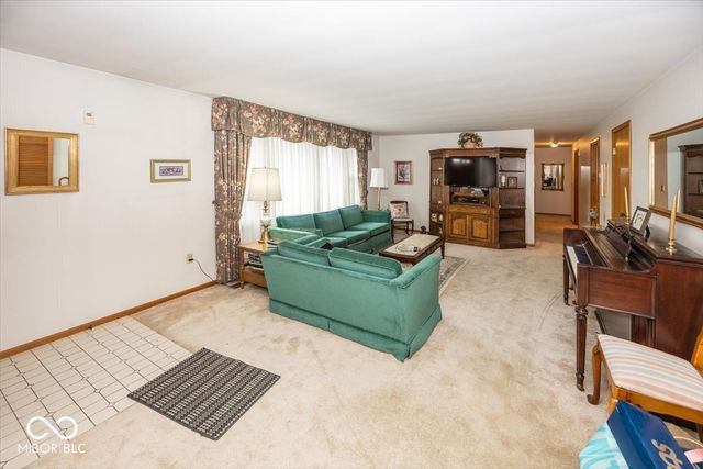 7838 W US Highway 52, New Palestine, IN 46163