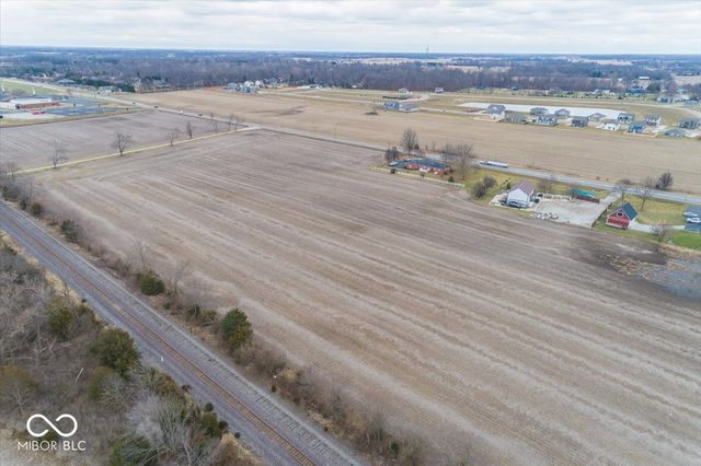 7838 W US Highway 52, New Palestine, IN 46163