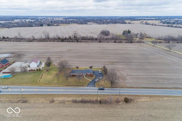 7838 W US Highway 52, New Palestine, IN 46163