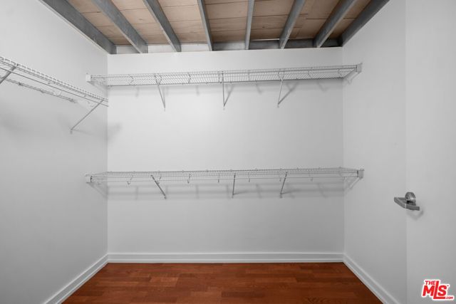 330 W 11th Street 406, Los Angeles, CA 90015
