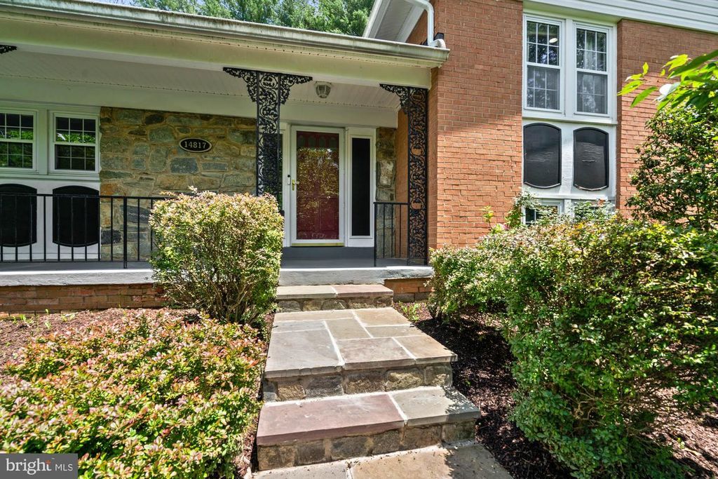 14817 LAKE TER, Rockville, MD 20853