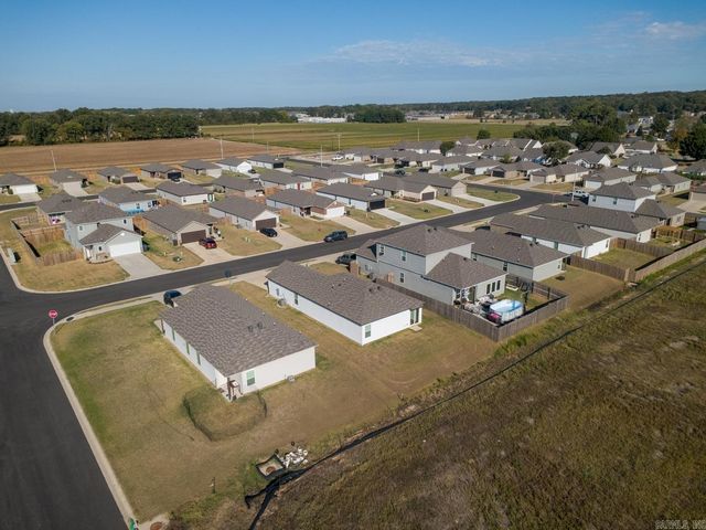 5710 Pope St, Jonesboro, AR 72404