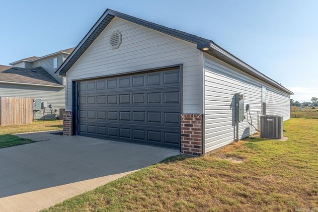 5710 Pope St, Jonesboro, AR 72404