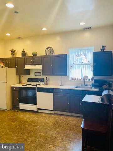 901 NOVA AVE, Capitol Heights, MD 20743