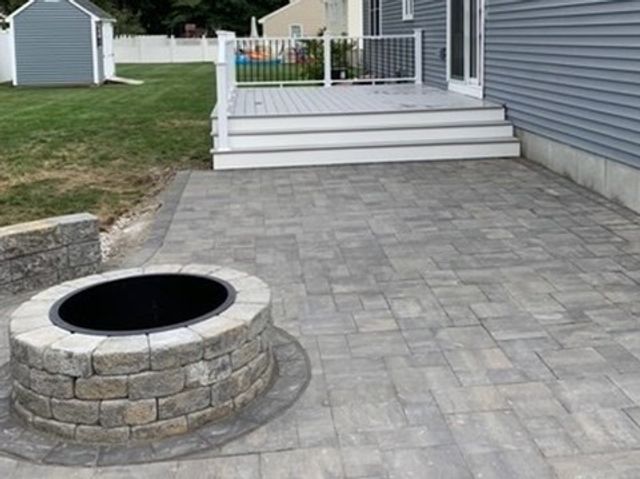 31 Floyd Ave, Tewksbury, MA 01876