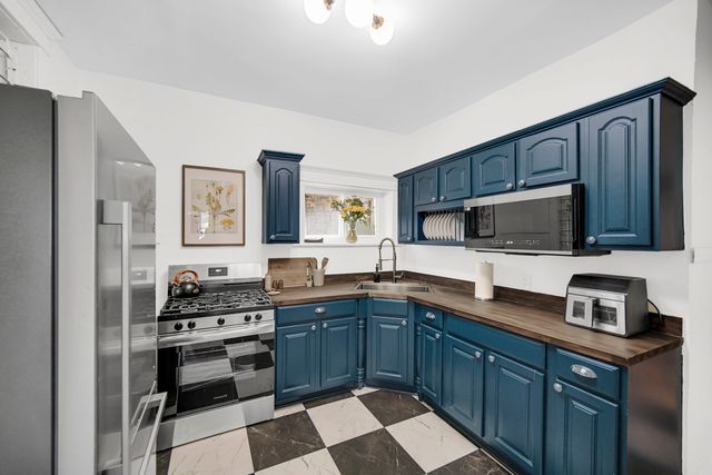 5228 W Quincy Street W, Chicago, IL 60644