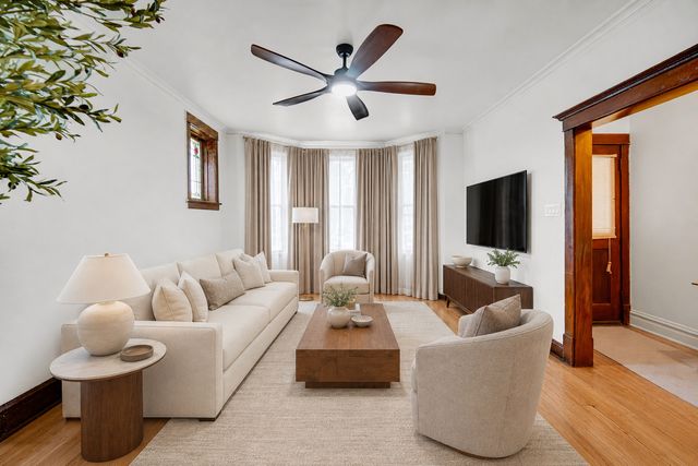 5228 W Quincy Street W, Chicago, IL 60644