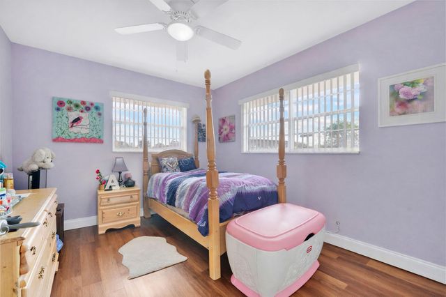 6679 SW 41st Court 1, Davie, FL 33314