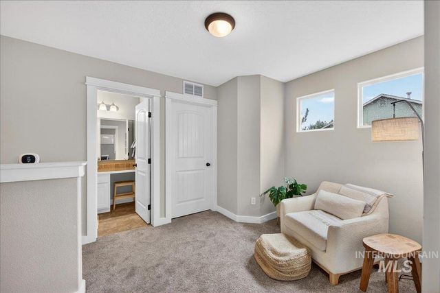 1826 N Henderson Ave, Meridian, ID 83646