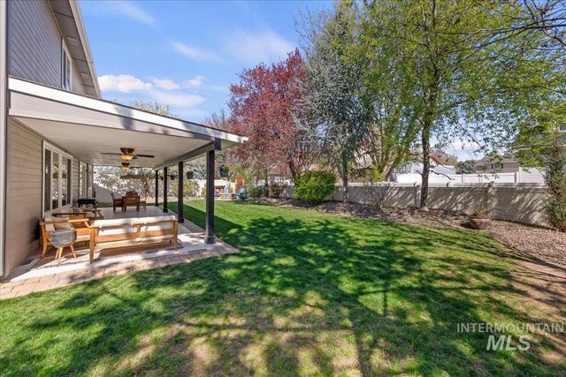 1826 N Henderson Ave, Meridian, ID 83646