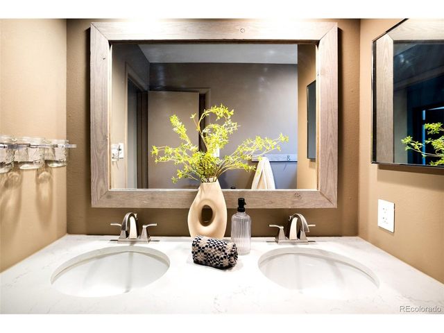 6517 W Arbor Dr, Littleton, CO 80123