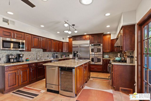 1955 S Yucca Place, Palm Springs, CA 92264