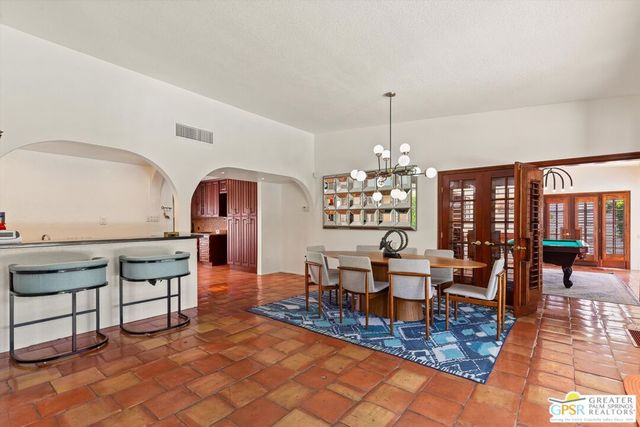 1955 S Yucca Place, Palm Springs, CA 92264