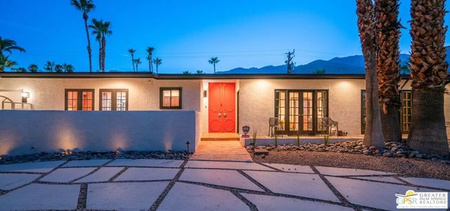 1955 S Yucca Place, Palm Springs, CA 92264