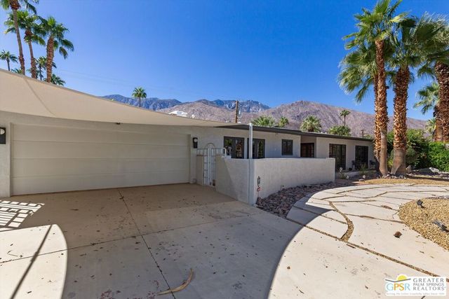 1955 S Yucca Place, Palm Springs, CA 92264