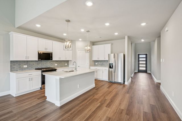 6625 Creek Edge Circle, Fort Worth, TX 76036