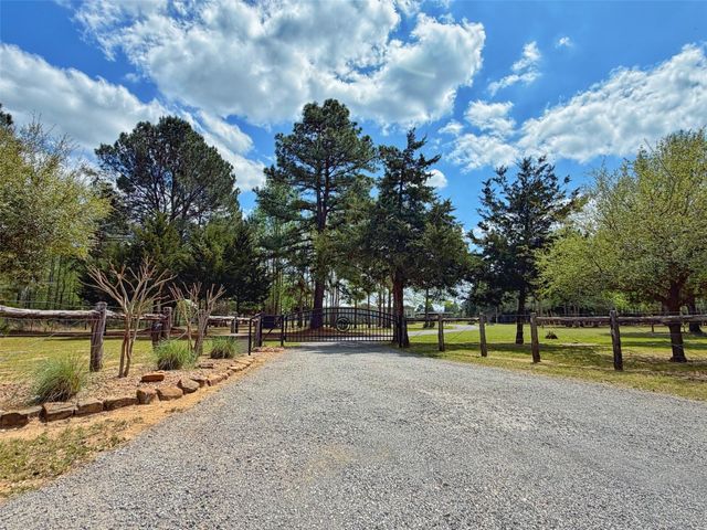 11986 Cr 112, Centerville, TX 75833