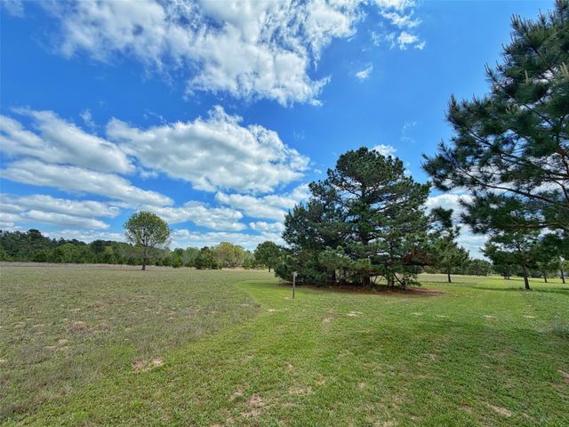 11986 Cr 112, Centerville, TX 75833