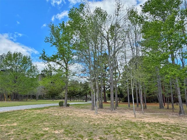 11986 Cr 112, Centerville, TX 75833