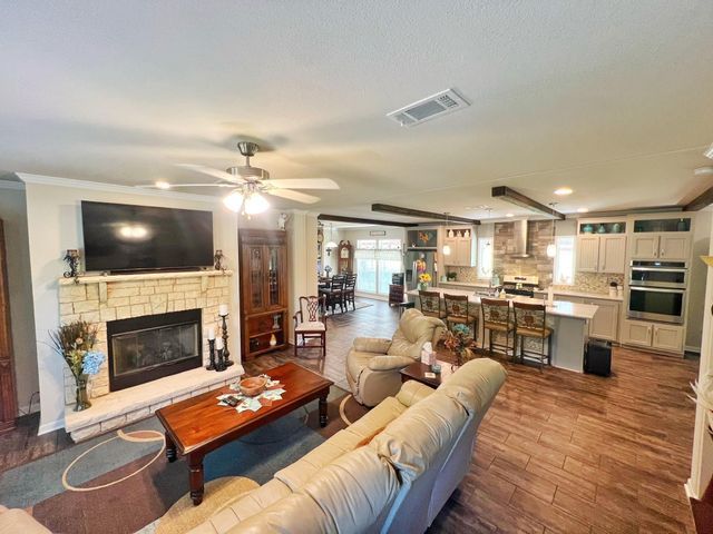 11986 Cr 112, Centerville, TX 75833