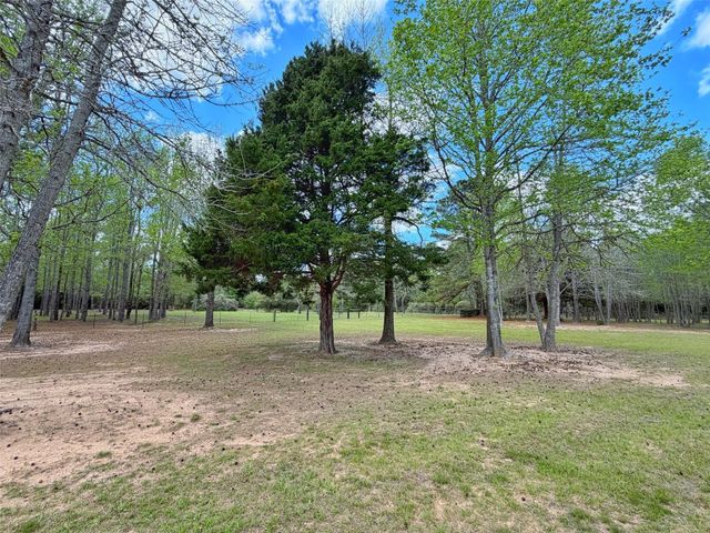 11986 Cr 112, Centerville, TX 75833