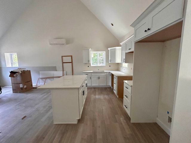 92 Long Shores Drive, Barrington, NH 03825