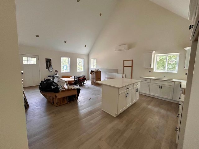 92 Long Shores Drive, Barrington, NH 03825