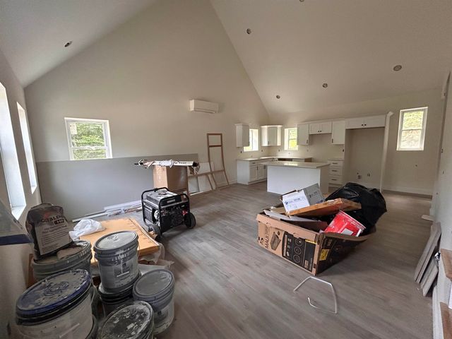 92 Long Shores Drive, Barrington, NH 03825