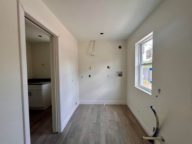 92 Long Shores Drive, Barrington, NH 03825