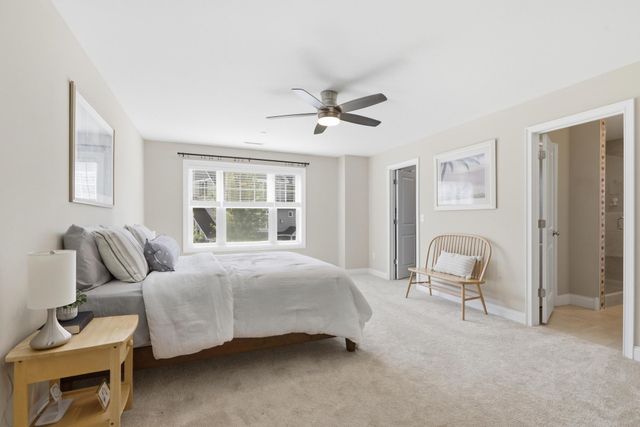 8 Manor Drive A, Hooksett, NH 03106