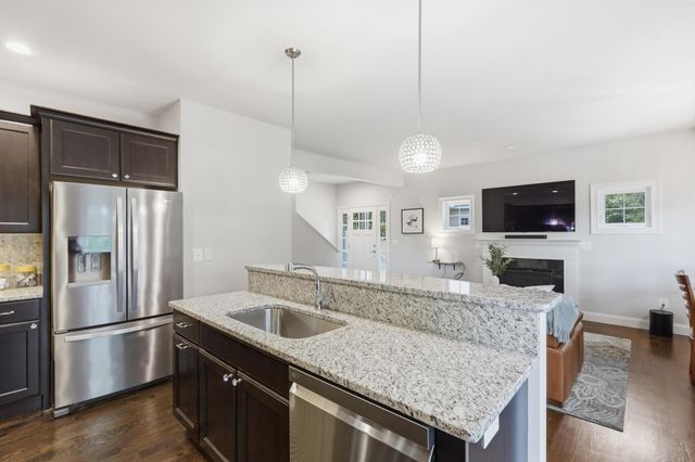 8 Manor Drive A, Hooksett, NH 03106