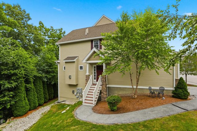 8 Manor Drive A, Hooksett, NH 03106