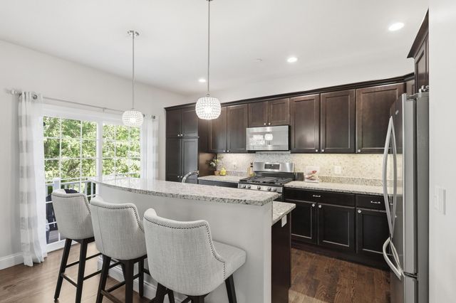 8 Manor Drive A, Hooksett, NH 03106