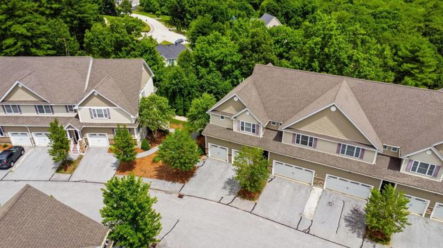 8 Manor Drive A, Hooksett, NH 03106
