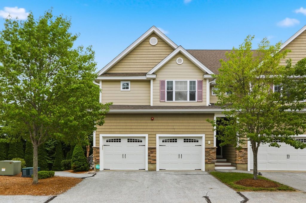 8 Manor Drive A, Hooksett, NH 03106