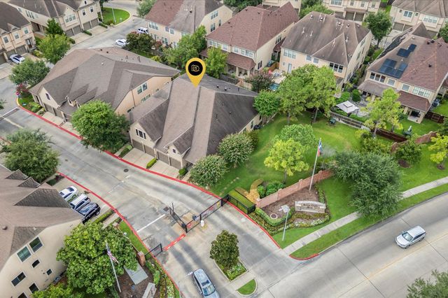 2906 Royal Oaks Green, Houston, TX 77082