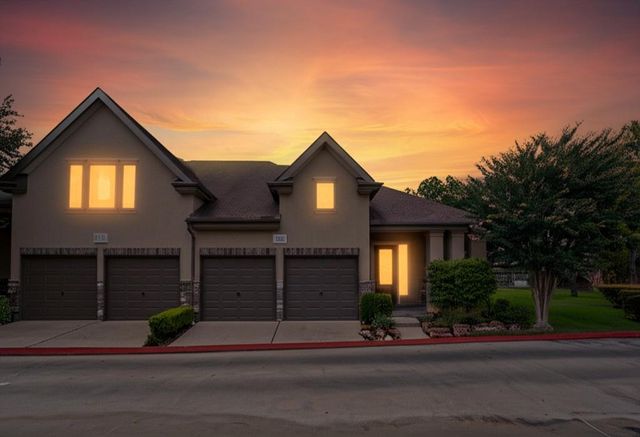 2906 Royal Oaks Green, Houston, TX 77082