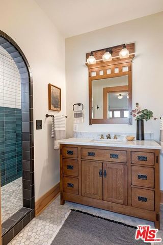 1815 Park Drive, Los Angeles, CA 90026