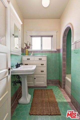 1815 Park Drive, Los Angeles, CA 90026