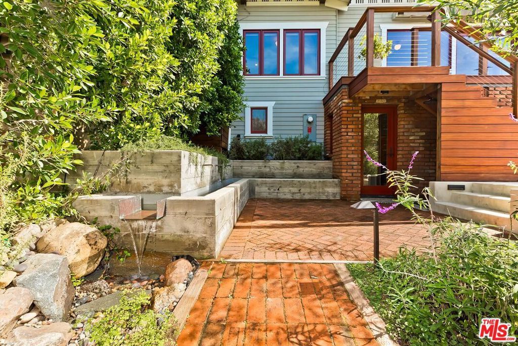 Image 43 of property listing at 1815 Park Drive, Los Angeles, CA 90026