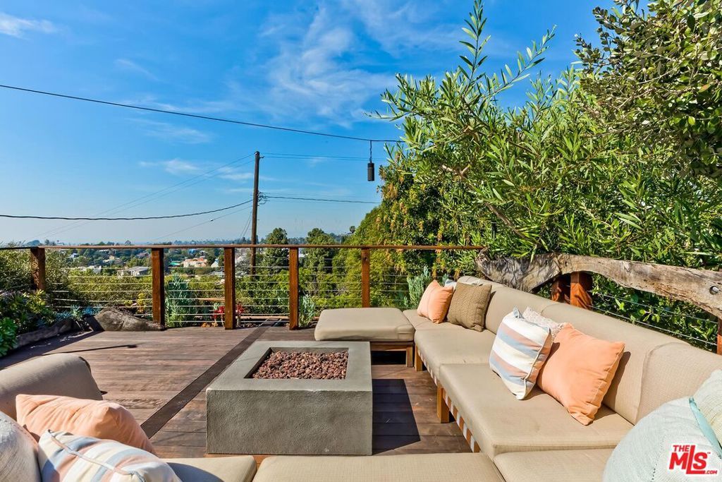 Image 49 of property listing at 1815 Park Drive, Los Angeles, CA 90026